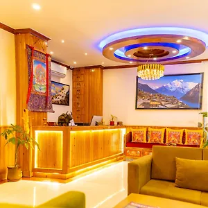 Yakroo Manang Hotel